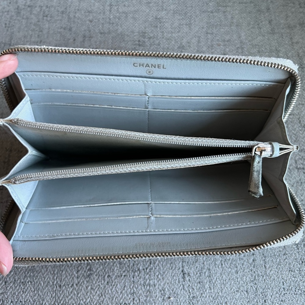 Chanel Gray Deauville Tweed Wallet - Picture 4 of 12